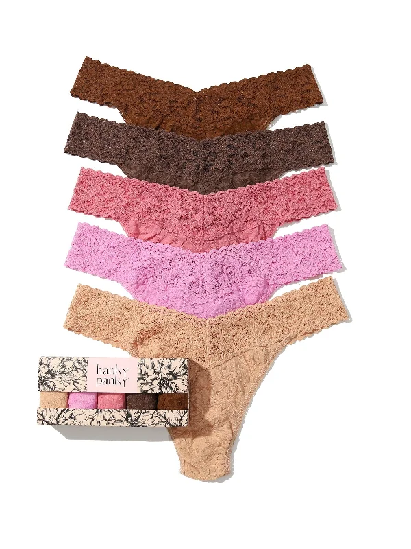 Deep Discounts 5 Pack Signature Lace Original Rise Thongs In Printed Box Macchiato