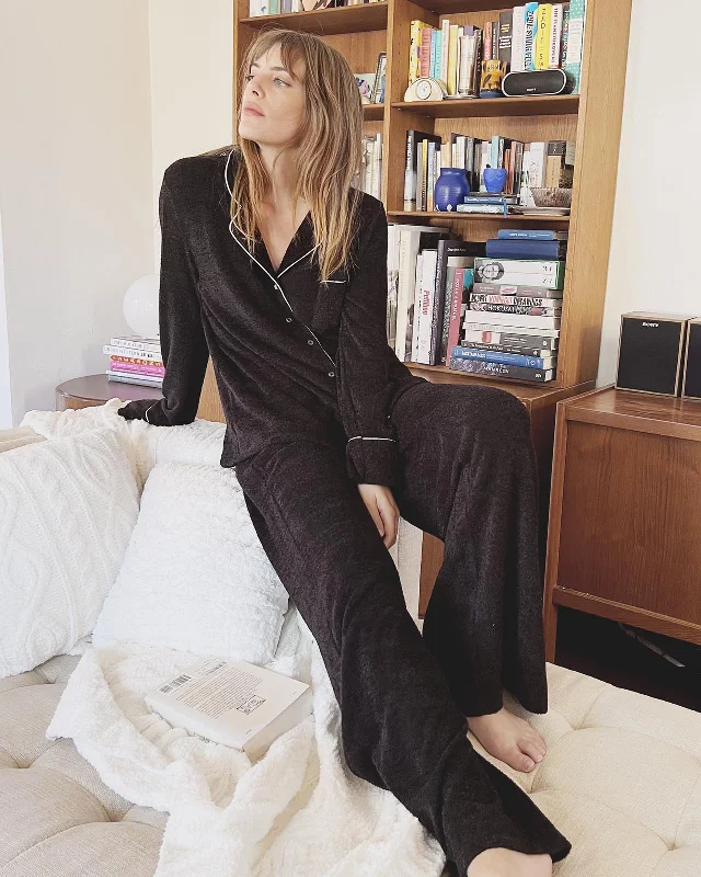 Flora Fuzzy Notch Collar PJ Set in Black