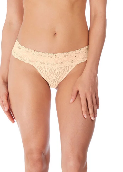 Steal Deal Wacoal Halo Lace Thong, Nude